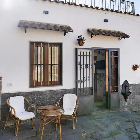 Апартаменты House Le Antiche Mura *